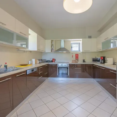 Stunning In Ipsos Area Of Corfu Pyrgi (Corfu)